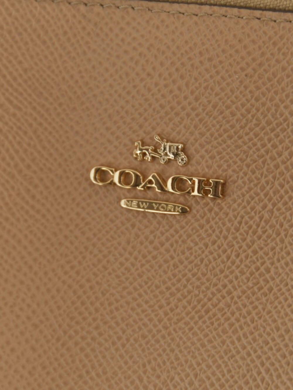 COACH - New W/o tags - Tan LARGE Purse - Picture 3 of 8
